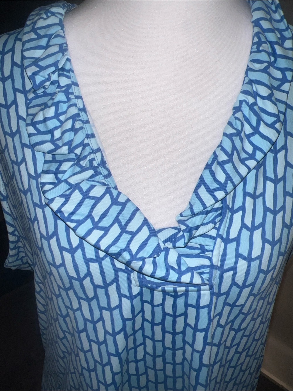 J. Mcglaughlin Ruffle Durham Ruffle Bluw Top - Picture 4 of 5